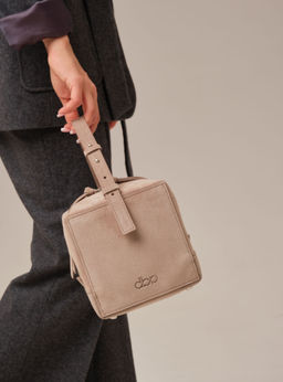 Замшевая сумка Quadra DBR 30989 ваниль  фото 7