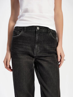 CONTE Чёрные джинсы Basic relaxed с эффектом потёртостей из eco-friendly денима CON-832 washed black - Conte elegant фото 6