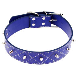 Пэт тойс (Pet toys) Ошейник для собаки Шипы 3,9х66см, металлическая застежка, под кожу, металл декор, на картоне, цвета в ассортименте: красный, синий, черный, темно-коричневый (Китай)