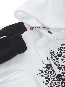 Костюм спортивный