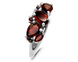 Кольцо из серебра гранат, Лиана