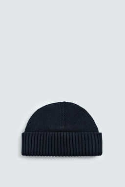 BASIC SHORT BEANIE