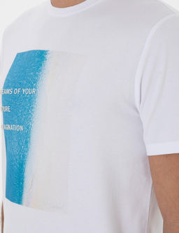 Beyaz Regular Fit Bisiklet Yaka Desenli T-shirt