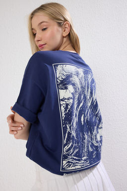 Lacivert %100 Pamuk S?rt ve On Bask?l? Oversize/Rahat Kesim Orme T-Shirt TWOSS24TS00234