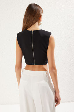 Siyah Fiyonk Detayl? Crop Dokuma Bluz TPRSS25BZ00022 - Trendyolmilla фото 7