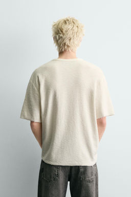 CAMISETA DE PUNTO ESTAMPADO CONTRASTE / Blanco roto