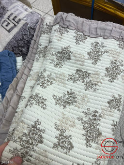 Покрывало на кровать с принтом