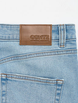 CONTE CON-730 Джинсы mom с легким эффектом потёртостей и разрушений light blue - Conte elegant фото 10