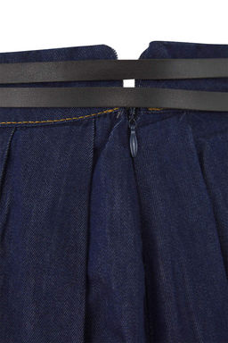 Limited Edition Koyu Mavi Pileli Kemer Detayl? Denim Etek TWOAW26ET00064