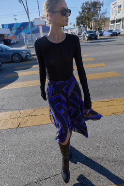 PRINTED ASYMMETRIC MIDI SKIRT - Zara фото 5