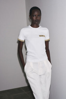 METALLIC THREAD T-SHIRT