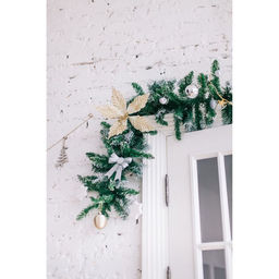 Гирлянда хвойная новогодняя «Зимнее волшебство. Иней», ёлочная, 270 см, d=30 см, 220 веток
