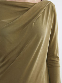 D?k?ml? Yaka B?zg?l? Bluz