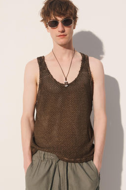 CAMISETA TANK PUNTO CROCHET / Marr?n