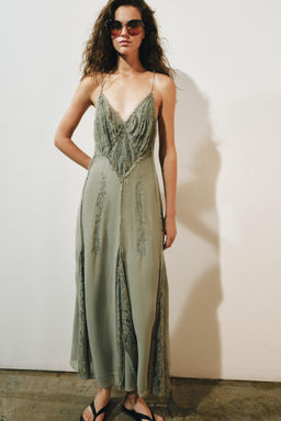 VESTIDO VOLANTES BORDADOS ZW COLLECTION / Verde agua - Zara фото 5