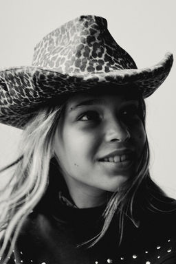 SWEATSHIRT WITH STUDS - Zara фото 2