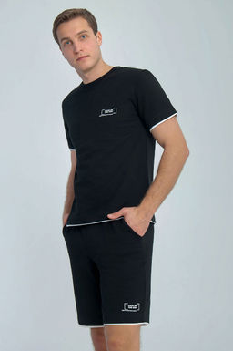 Арт. 63608 Комплект с шортами мужской 48-56 (5 шт) Цвет:верх-черный,низ-черный