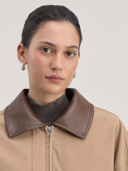 Куртка с накладными карманами и акцентным воротником / Zarina  фото 7