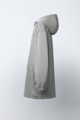 CAZADORA CAPUCHA ENGOMADA WATER REPELLENT / Plata