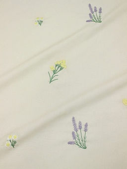 Перкаль Премиум с вышивкой Полевые цветочки цв.св.кремово-бежевый, СОРТ2, ш.1.53м, хл-100%