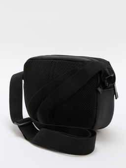 Сумка через плечо PUMA ESSENTIALS PU Crossbody Bag Артикул 4285567, черный