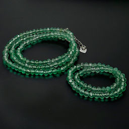 Набор бусы и браслет из камня Нефрит с огранкой