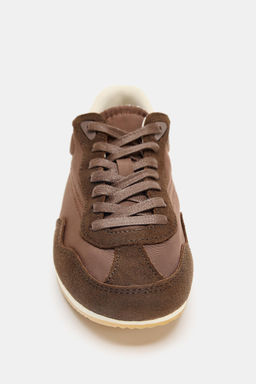 SOFT TRAINERS