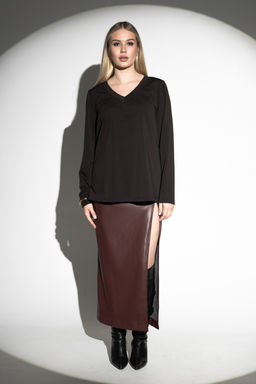 Лонгслив с V- образным вырезом