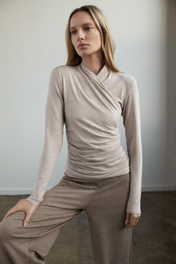 T-SHIRT WITH SIDE DRAPING