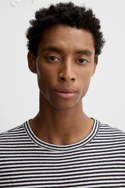 STRIPED COTTON-LINEN T-SHIRT - Zara фото 6