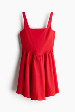 Vestido con falda acampanada