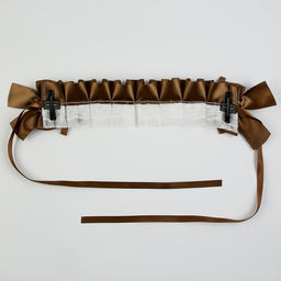 Карнавальная повязка Лолита, коричневая с белым кружевом