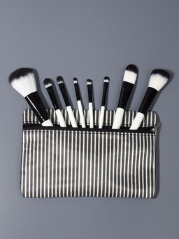 Набор кистей для макияжа SMOKY, 8 шт., чехол на молнии, белый, чёрный