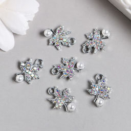 Цена за 6 шт. Декор для творчества металл, стразы Кленовый листик с бусиной серебро 1,3х1,8 см - Арт узор фото 2