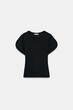 CAMISETA MANGA ABULLONADA / Negro