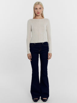 Джемпер женский в светло-бежевом цвете