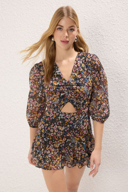 TRENDYOLMILLA Cok Renkli Cicek Desenli Cut Out Detayl? Mini Astarl? Sifon Dokuma Tulum TWOSS23TU00113  фото 2