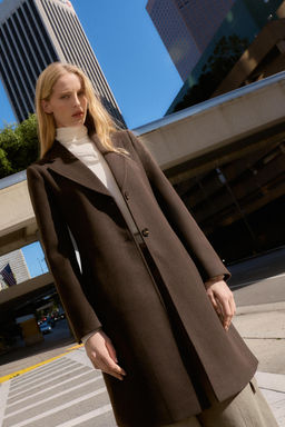 SOFT SHOULDER PAD COAT - Zara фото 17