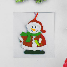 Цена за 3 шт. Ёлочная игрушка из фетра «Снеговик с подарком», своими руками