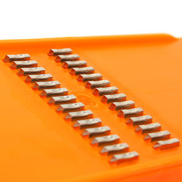 Терка-соломка 27х10х1,5см, пластмассовое основание, металлическое лезвие (Россия) - Домашняя мода фото 3