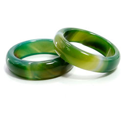 Кольцо из камня гладкое Зеленый агат притягивает энергии изобилия и благополучия размер размер mix