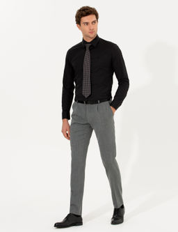 Серые зауженные брюки из ткани