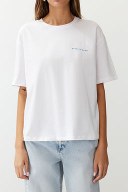 TRENDYOLMILLA Beyaz Premium %100 Pamuk Bask?l? Relaxed/Rahat Kal?p Orme T-Shirt TWOSS24TS00172  фото 13