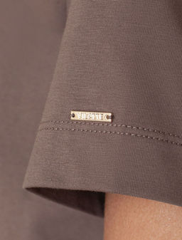 Футболка из премиального хлопка с авторским принтом