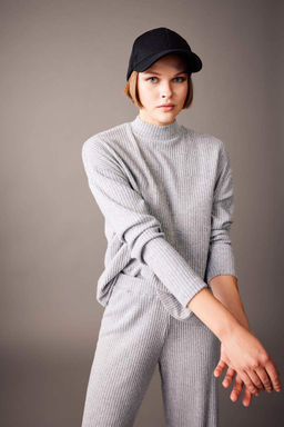 Ребристая футболка с длинными рукавами и круглым вырезом Relax Fit - Defacto фото 3