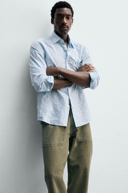 CAMISA REGULAR FIT RAYAS / Celeste claro