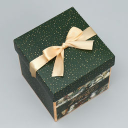 Цена за 2 шт. Коробка подарочная новогодняя складная «Зима подарит чудеса», 15×15×15 см