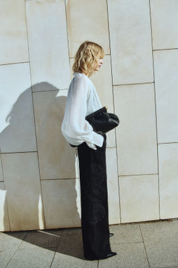 Vaquero con detalles efecto crochet - H&m фото 4