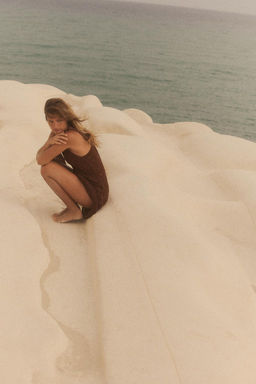 STRUCTURED KNIT MINI DRESS - Zara фото 5