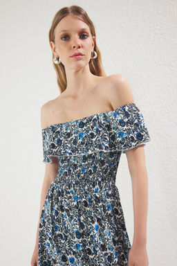 Mavi Cicekli Carmen Yaka A Line/Can Kesim Midi Orme Elbise TWOSS25EL00544 - Trendyolmilla фото 3